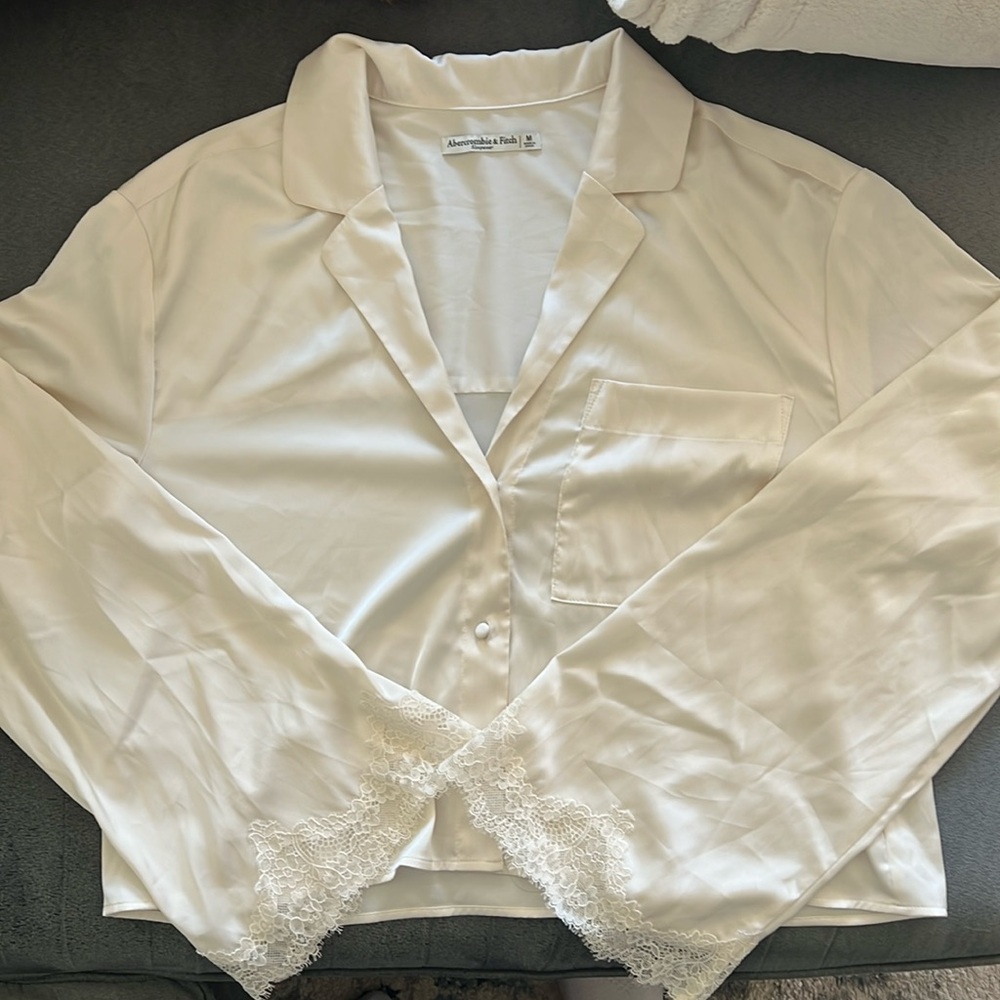 Abercrombie satin pj top size medium